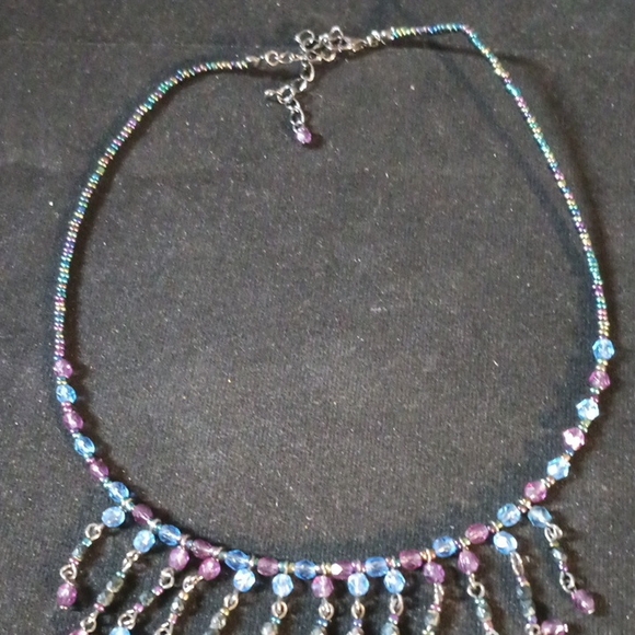 Elegant Beaded Necklace in Blue and Purple - Picture 3 of 4